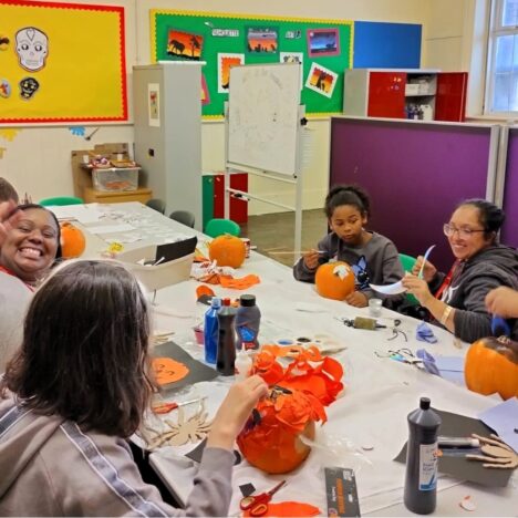 Photo 14 Group of children making crafts